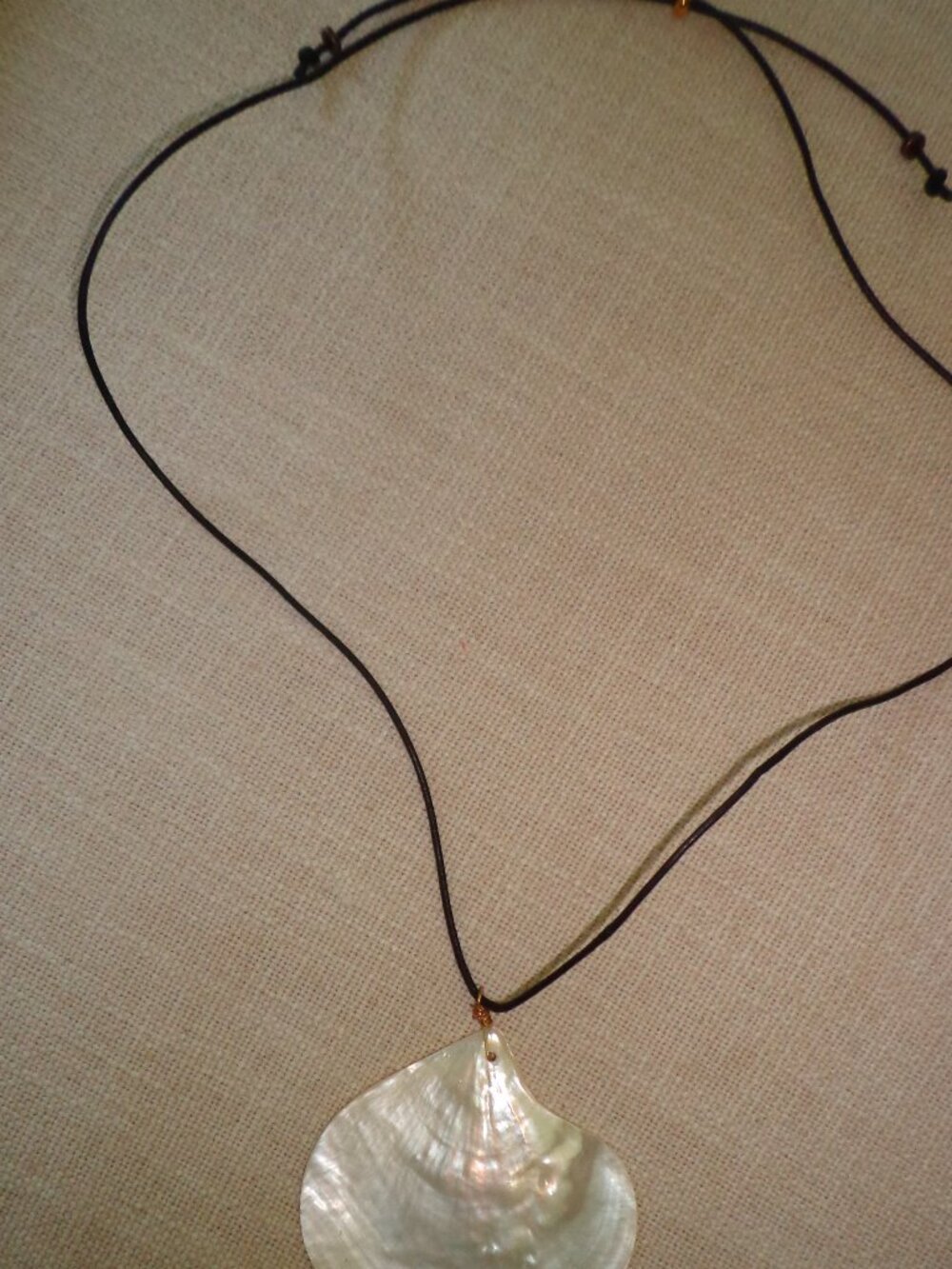 NEWHand Crafted / Hand Polished Mother of Pearl Necklace Leather Cord Adjustable - Picture 2 of 14